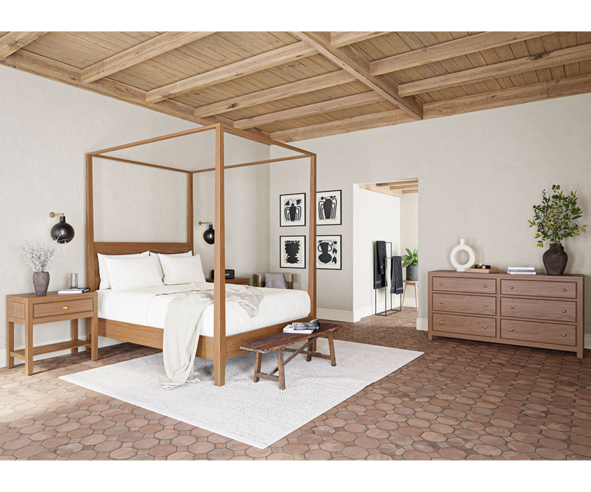 Elenor Canopy Bed - Image 3